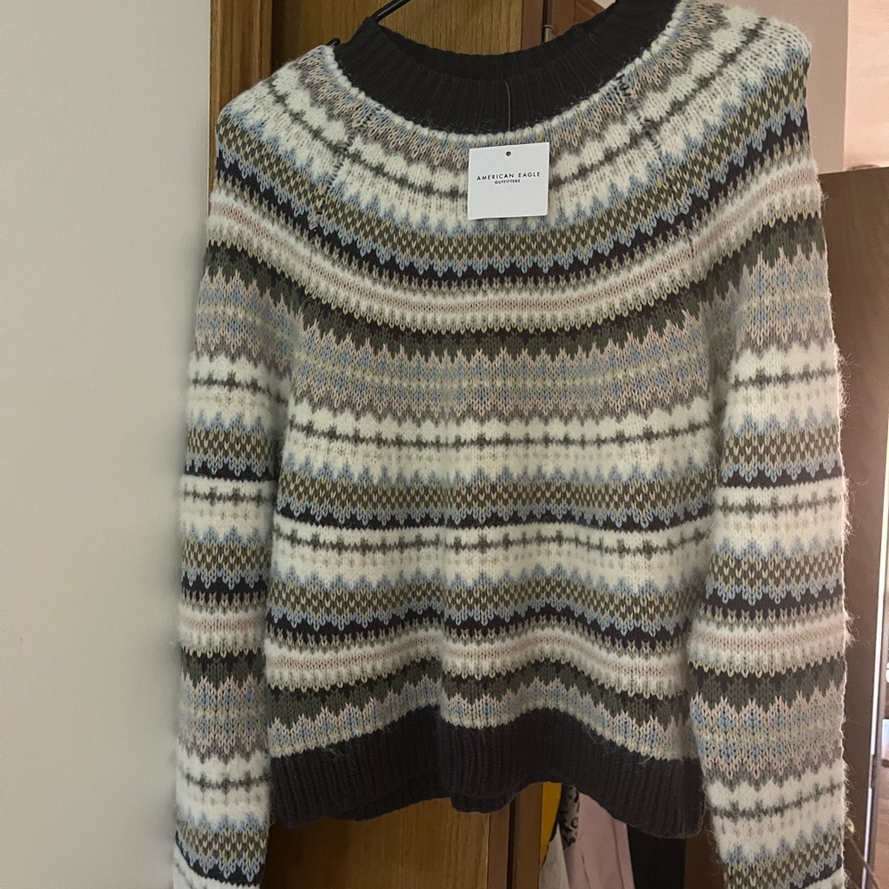 American Eagle Outfitters Crew Neck Sweater